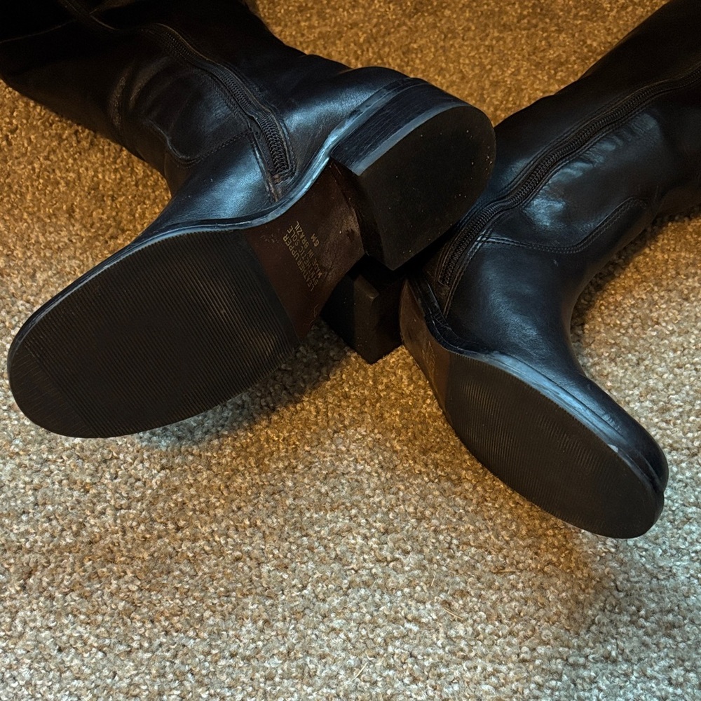 Black Leather Talbot’s Women’s boots - Picture 3 of 5